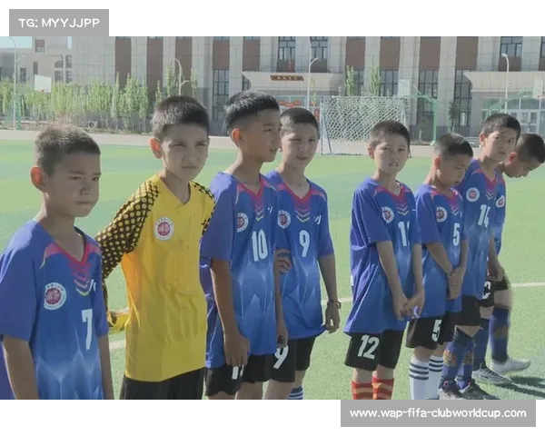 石榴籽阳光巴郎新疆希望小学足球季库车站启动青少年足球交流与发展活动 石榴籽阳光巴郎新疆希望小学足球季库车站启动青少年足球交流与发展活动